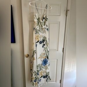 Lulus dress. Size L. Never worn.